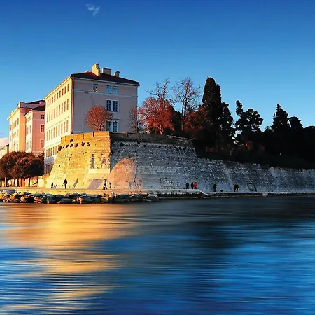 Appartement Beautiful In With Wifi Zadar