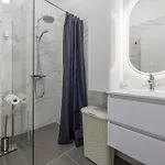 2 Bedroom Gorgeous In Διαμέρισμα
