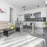 2 Bedroom Gorgeous In * Ζαντάρ