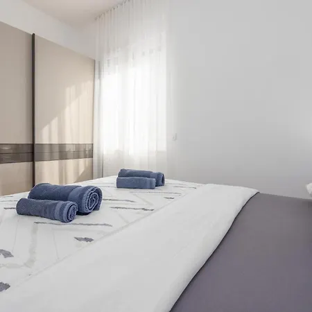 Appartement 2 Bedroom Gorgeous In Zadar