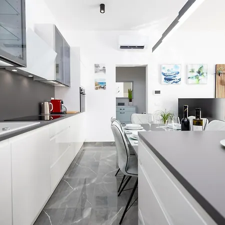 2 Bedroom Gorgeous In * Zadar